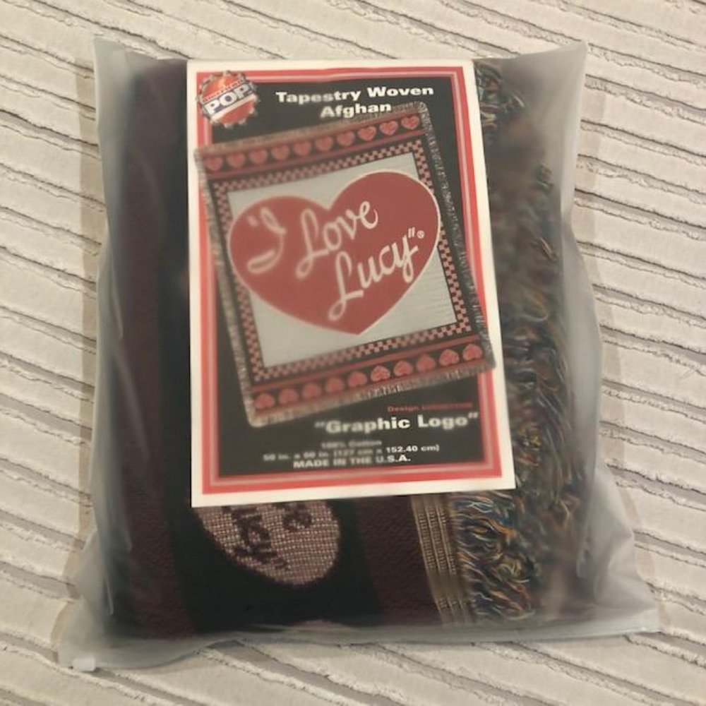 NEW - I Love Lucy "Graphic Logo" Heart Throw Blanket Afghan - Vintage - Rare - Picture 5 of 6